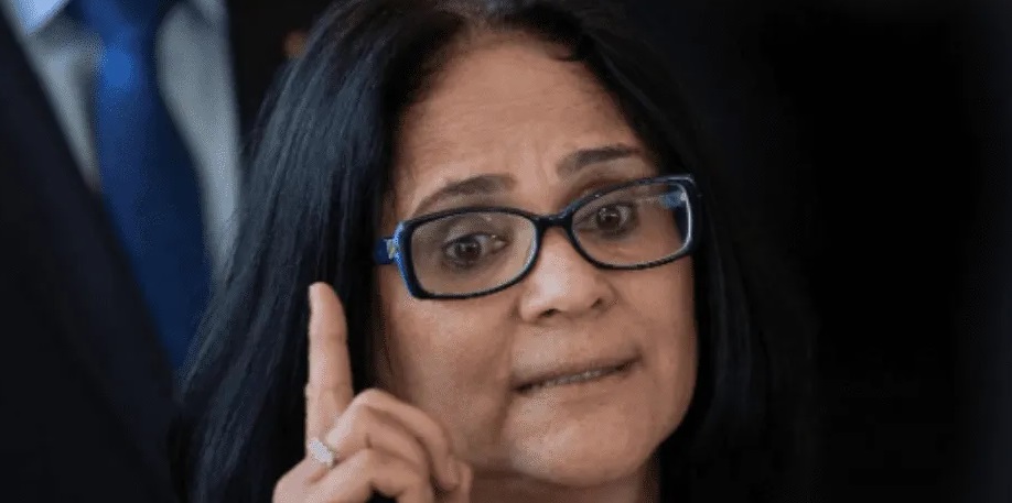 Ministra de la Mujer en Brasil: "Las nenas son violadas por andar sin calzones"