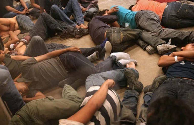 México: rescataron a 51 migrantes encontrados en un tráiler