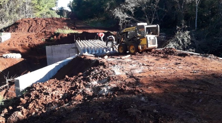 Zona Centro: Vialidad provincial construye puentes y accesos