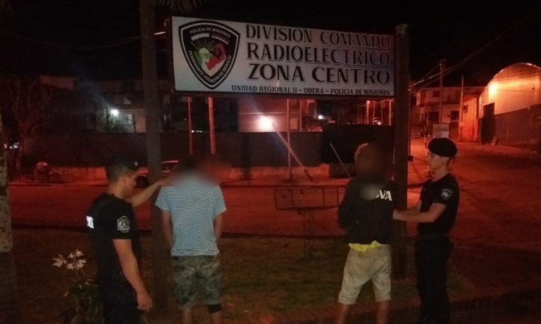 Oberá: detuvieron a un joven y demoraron a un adolescente por ocasionar disturbios en la vía pública