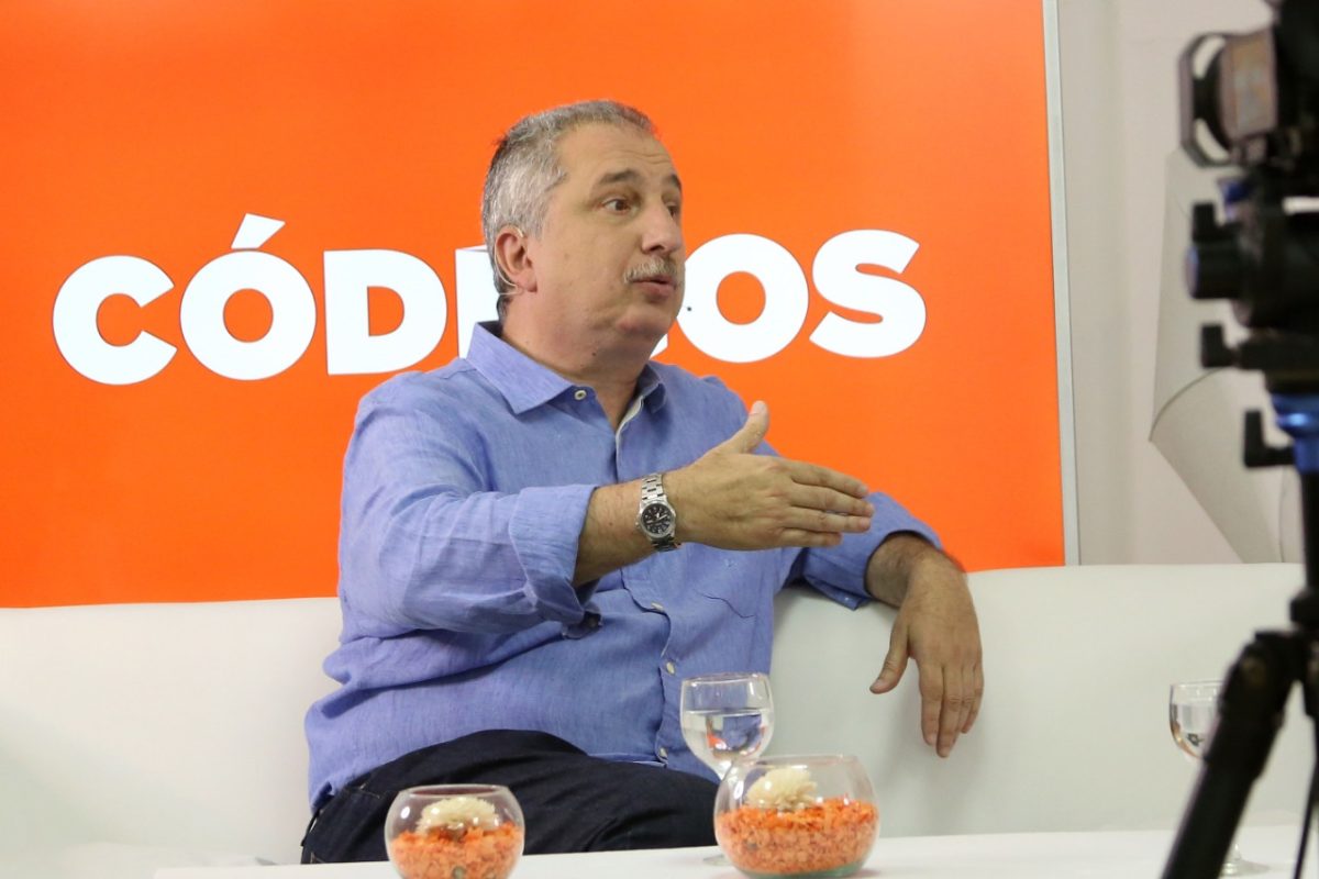Passalacqua en Códigos: "La Nación puede hacer lo que quiera, pero no jugar con el dinero de las provincias"