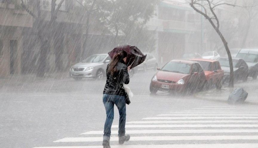 Tiempo: para este sábado se espera un descenso de la temperatura, lluvias y tormentas en toda la Provincia
