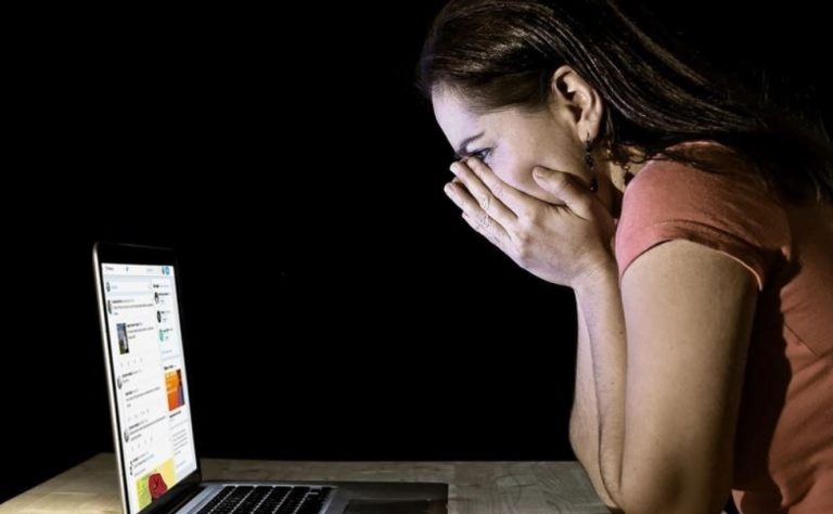 Violencia de género digital: por primera vez un hombre irá a juicio por acosar a su ex mediante redes sociales