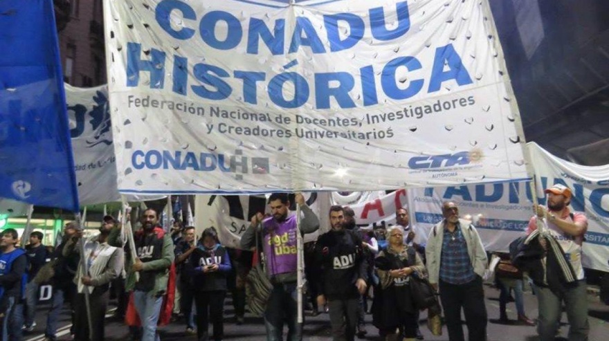 Docentes universitarios, sin bono: se declararon en “estado de alerta y movilización”