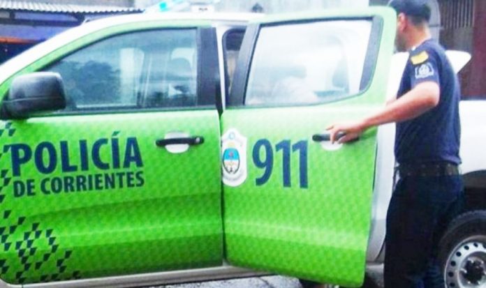 Corrientes: una mujer armada se atrincheró y amenazó con matar a sus hijas y suicidarse