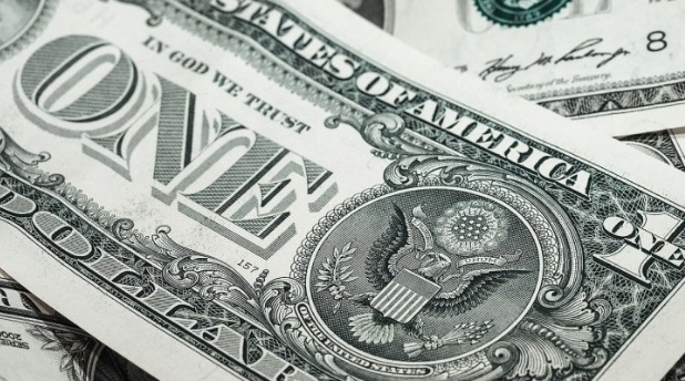 El dólar pega otro salto: en casas de cambio de Posadas se vende entre $45 y $45,50
