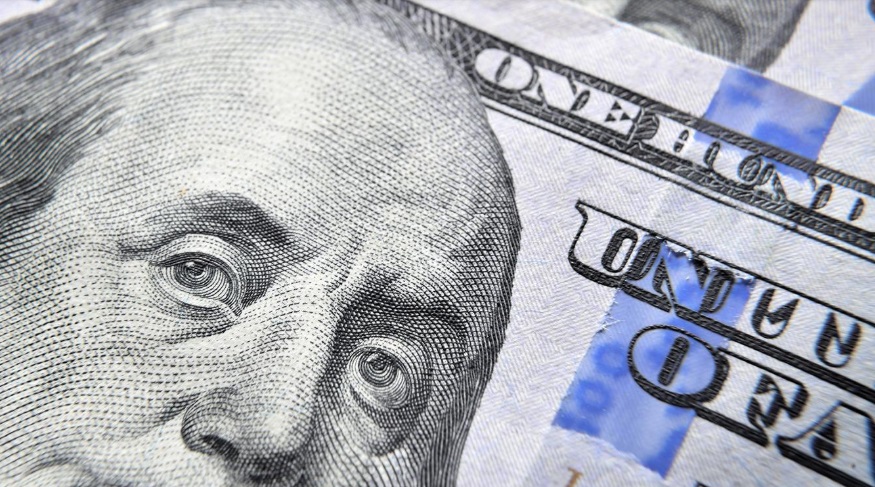Dólar: los mercados de futuro están operando con una divisa a $100 para marzo