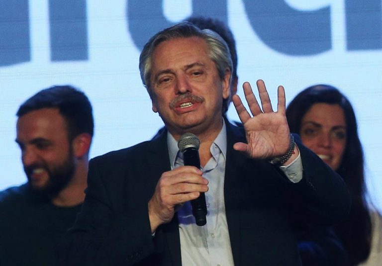 Fernández: "Dujovne dejó al país envuelto en una gran crisis"