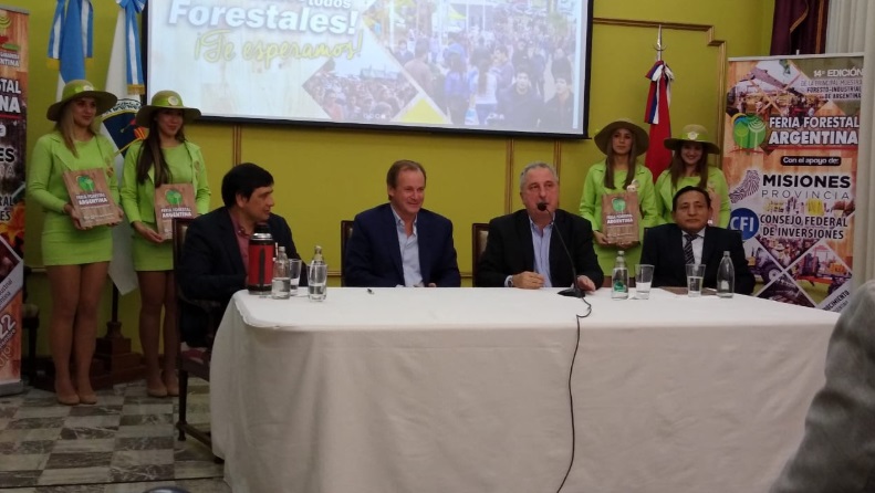 Lanzaron la 14° edición de la Feria Forestal: “Podemos ser competitivos sin correr un centímetro de nuestro ecosistema”