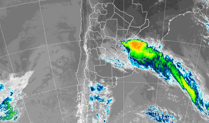 Alerta por la inminente llegada de la tormenta de Santa Rosa: sería en la madrugada del sábado