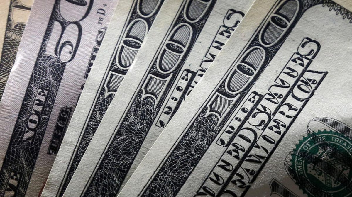 Dólar hoy: se vende a $57,50 en casas de cambio de Posadas
