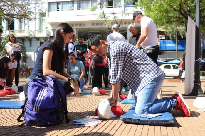 "Día del Corazón": desarrollaron la campaña de reanimación cardiopulmonar en Posadas
