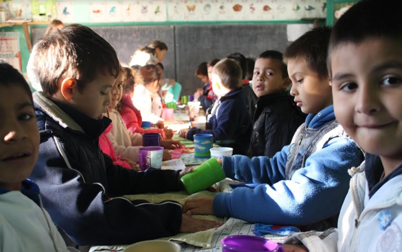 Misiones aumenta la partida destinada para los comedores escolares: será del 20%