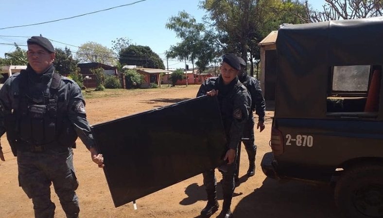 Recuperaron un televisor robado y detuvieron a cuatro personas en Posadas