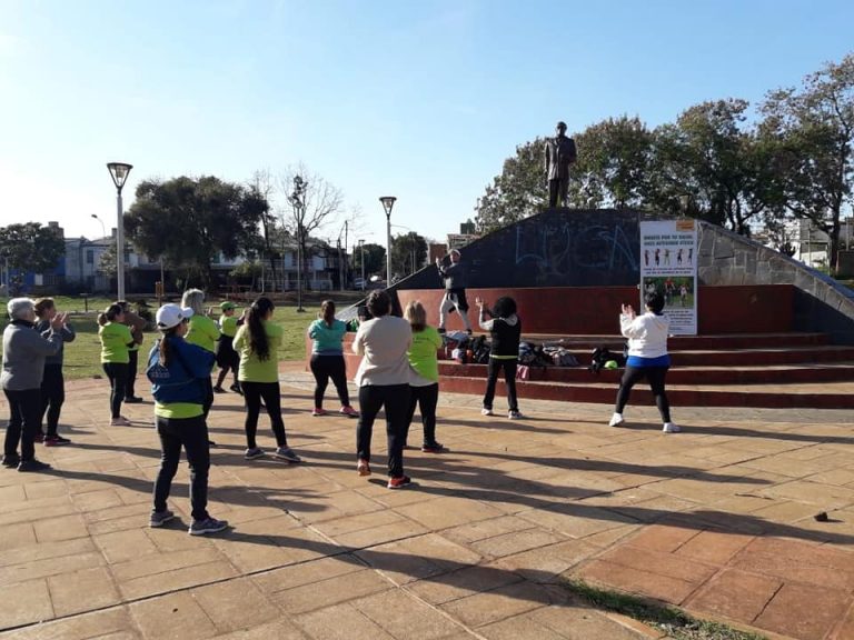 En centros de salud y hospitales de Posadas se llevan a cabo actividades de movimientos corporales para todo el público