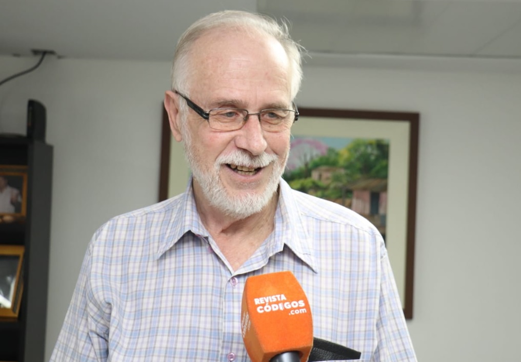 Aicheler: «En el próximo año realizaremos el reemplazo de postación de todas las líneas 33 en la Provincia»