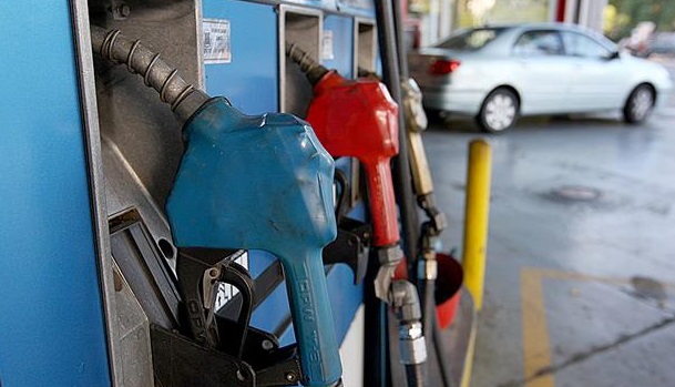 Combustibles: el Gobierno flexibilizó el congelamiento de precios