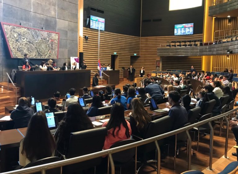 Legislatura: sesiona el Parlamento Estudiantil 2019 Influencers 5.0