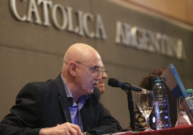 Según la UCA, "para fin de año la pobreza aumentará al 38%"
