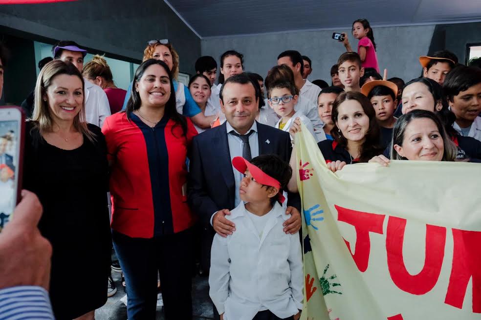 Herrera Ahuad presidió el acto por el 145° aniversario de Puerto Piray 1 2 - 0 10 - 1