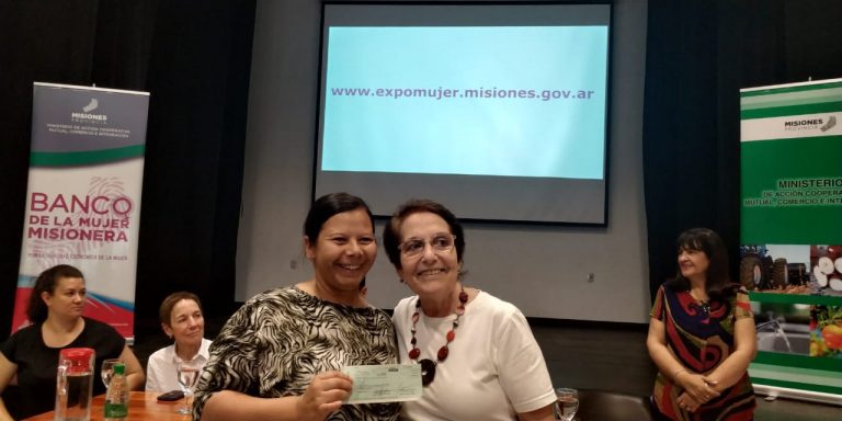 Banco de la Mujer Misionera: realizaron nueva entrega de créditos por más de medio millón de pesos