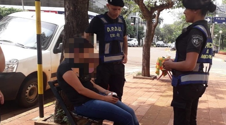 Oberá: asistieron a una mujer que se descompensó en la vía pública
