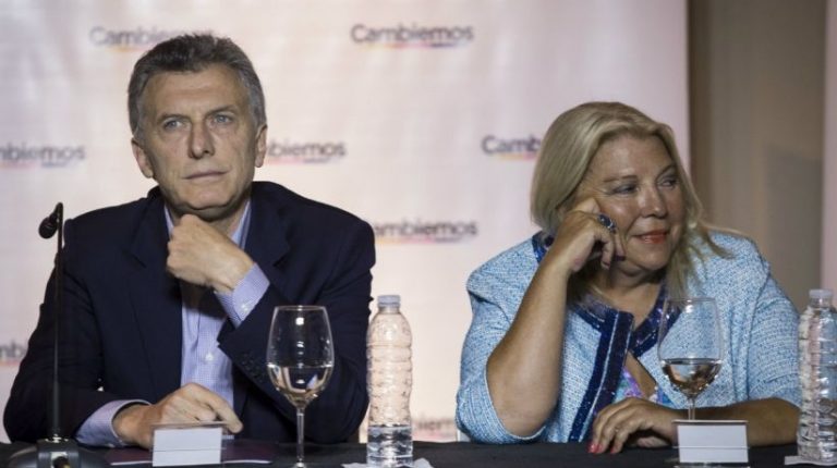 Carrió: “Tres jueces del PJ atacan a Macri veinte días antes de las elecciones”