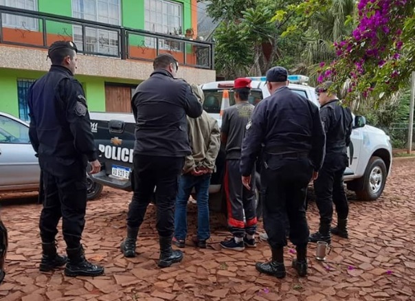 Oberá: intentaron robar elementos de un kiosco y terminaron detenidos