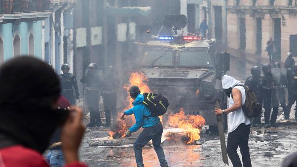 Ecuador: el Gobierno prometió reiniciar las clases este lunes aunque haya protestas