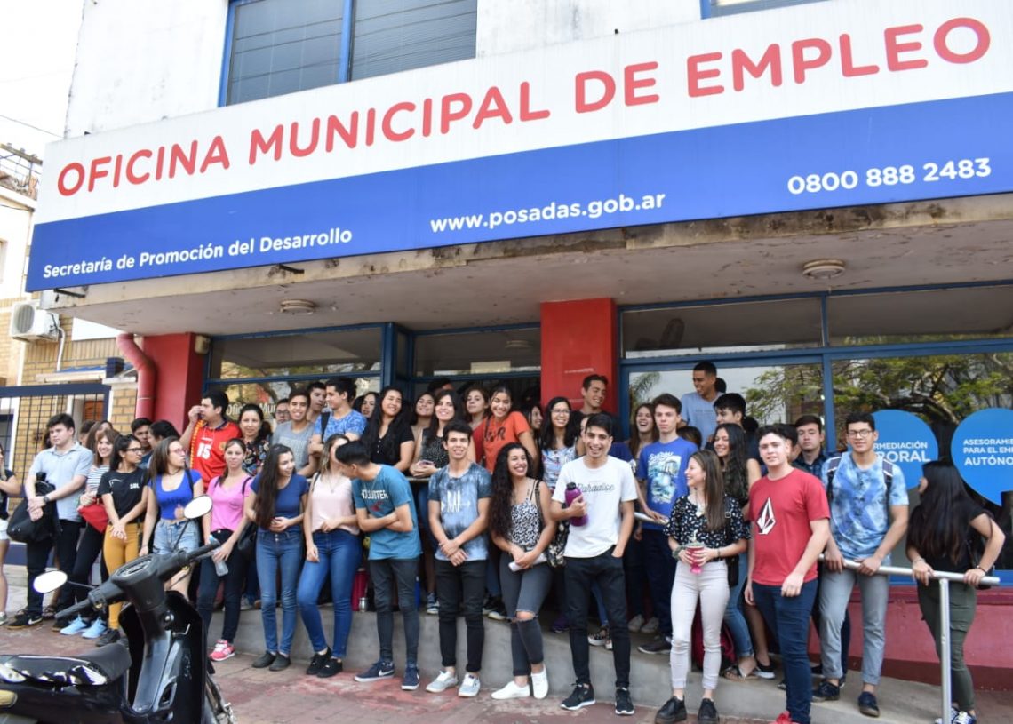 Casi un centenar de jóvenes ingresarán a trabajar a McDonald´s a través de la Oficina de Empleo