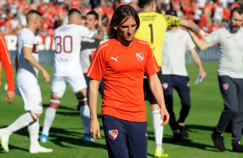Sebastián Beccacece dejó de ser el técnico de Independiente