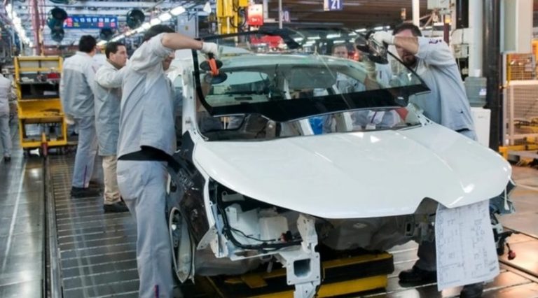 La producción automotriz cayó un 25,7% en septiembre