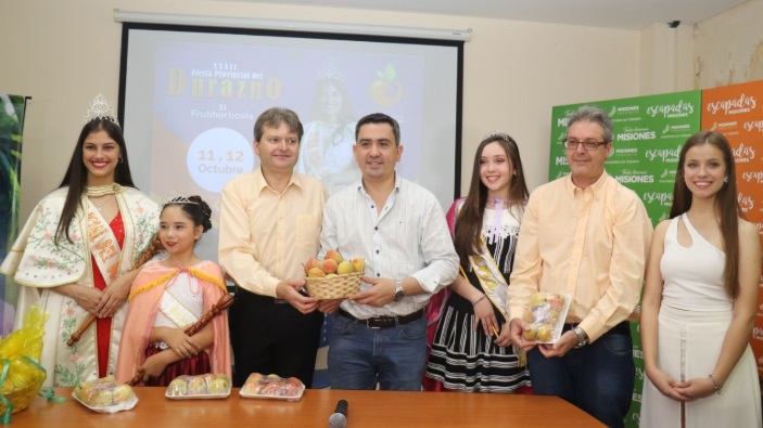 Presentaron la 32° Fiesta Provincial del Durazno y 11° Fiesta Frutihortícola que se realizará en Cerro Azul