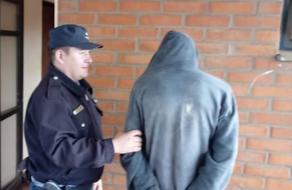 Posadas: atraparon a un joven y recuperaron un celular robado