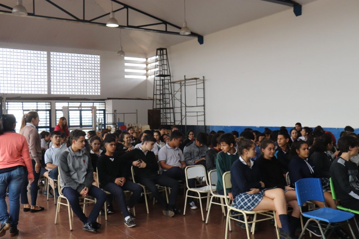 Lanzaron el programa "Enlazad@s" en el BOP 38 de Garupá 2 4 - bd5cdfa5 6889 4ce8 b412 701b82951aa4 - 3