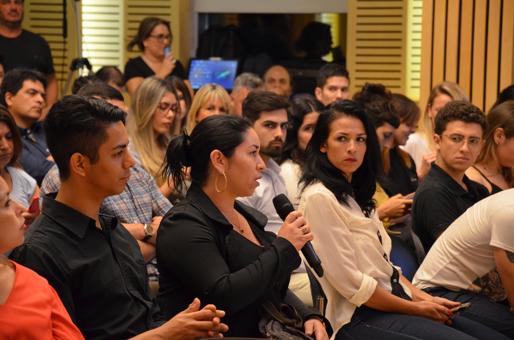 Capacitaron a emprendedores para el uso de la red social digital Instagram en la Legislatura
