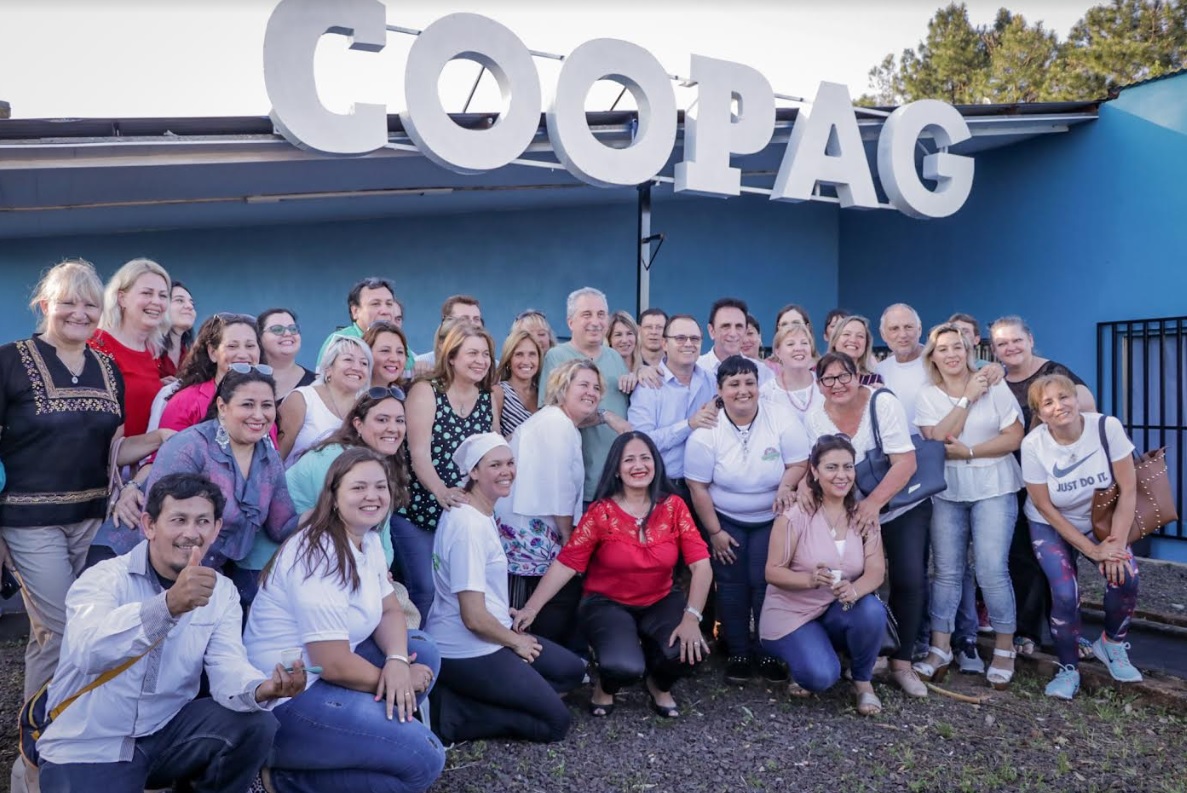 La renovada Cooperativa Agrícola Ganadera de Leandro N. Alem volvió a abrir sus puertas