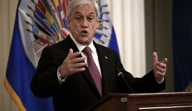 Piñera da marcha atrás: anunció la suspensión de la suba de la tarifa del subte