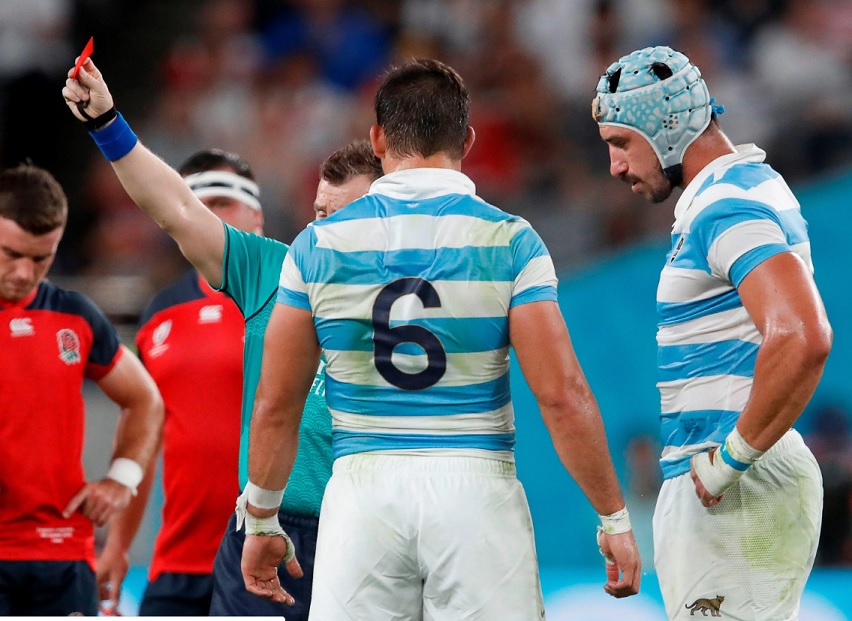 Los Pumas perdieron con Inglaterra y quedaron con un pie afuera del