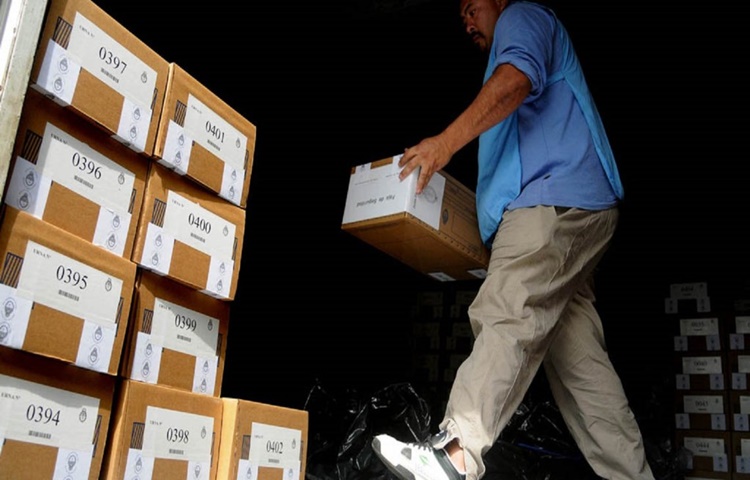 El operativo para la distribución de urnas en todo el país ya está en marcha