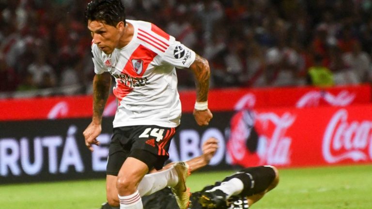Enzo Pérez se lesionó y encendió las alarmas en River a una semana de la final frente a Flamengo