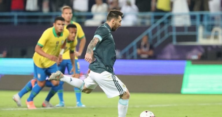 Amistoso internacional: con un gol de Messi, Argentina derrotó a Brasil por 1-0 en Arabia Saudita