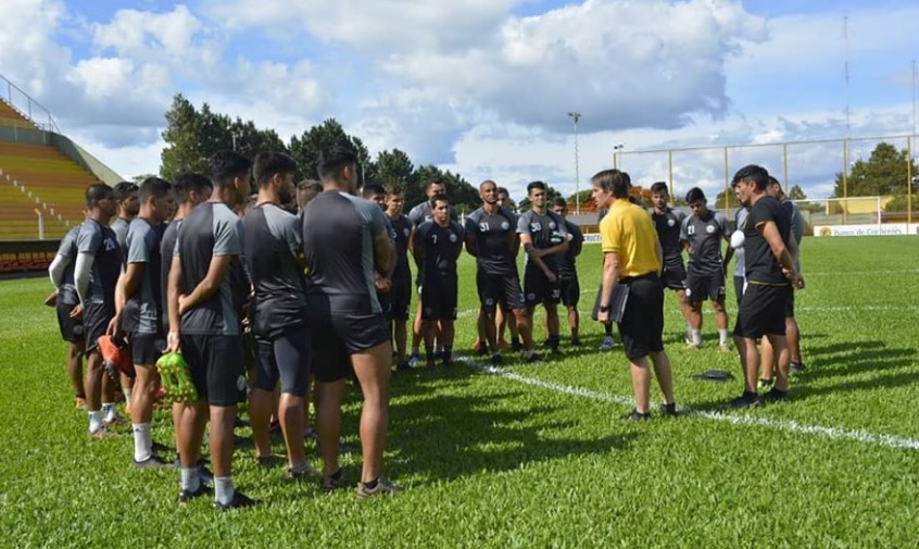 Federal A: arrancó la era Carlos Marczuk como técnico de Crucero del Norte