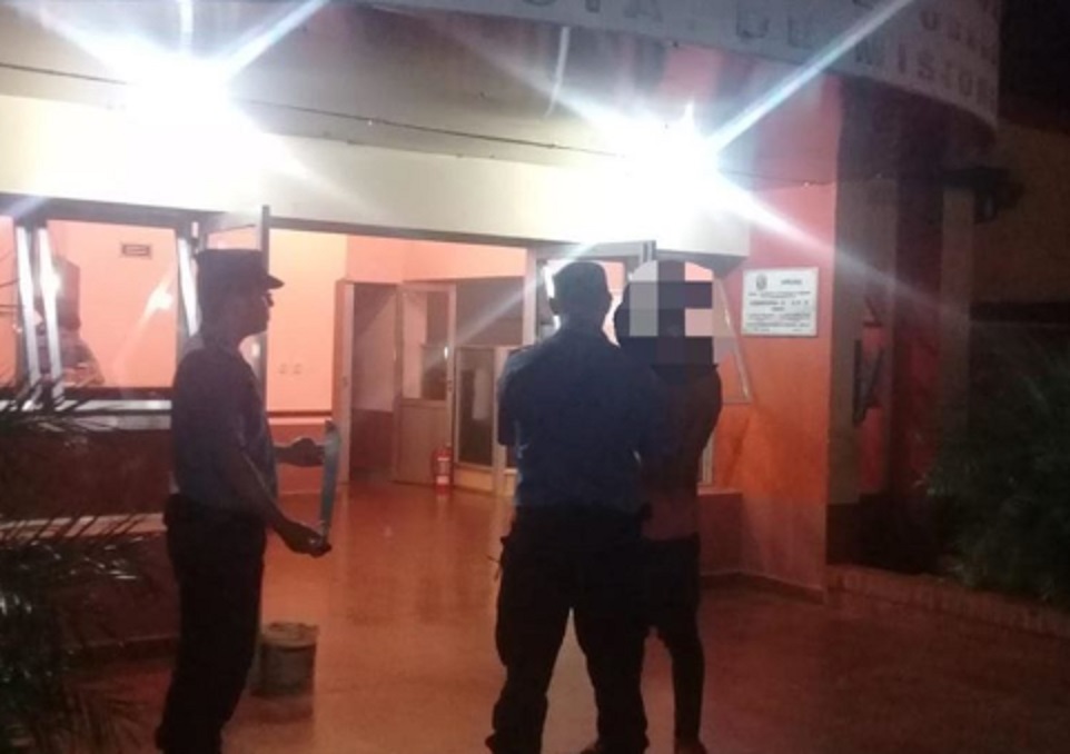 Oberá: agredió con un machete a un joven y terminó detenido