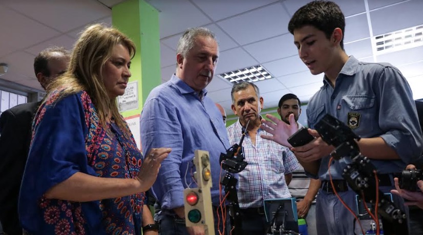 Posadas: estudiantes de escuelas técnicas recibieron kit de impresoras 3D