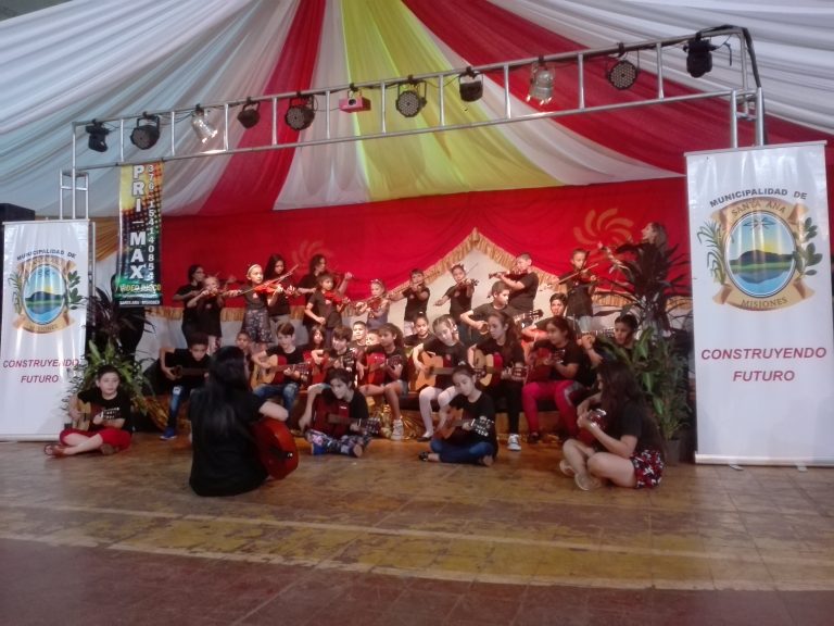 Arrancó la 44° edición de la Fiesta Provincial de la Rapadura en Santa Ana