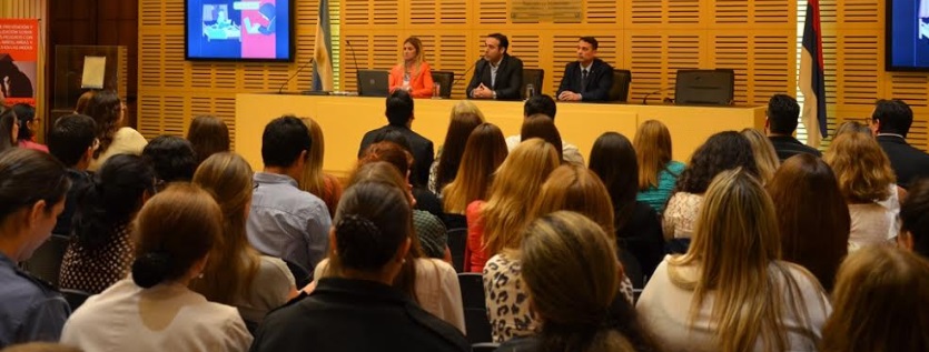 Destacan la importancia de considerar al “grooming” como un delito