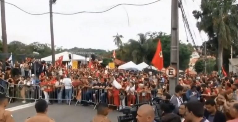 Miles de personas celebran la libertad de Lula da Silva en Brasil
