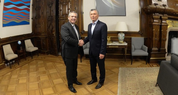 Previo al cambio de gobierno, Macri y Fernández compartirán una misa por 