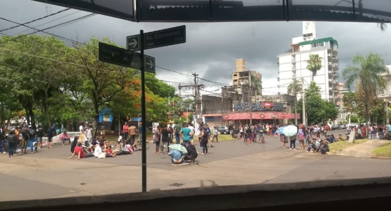 Manifestantes que agredieron a automovilista en Posadas terminaron detenidos